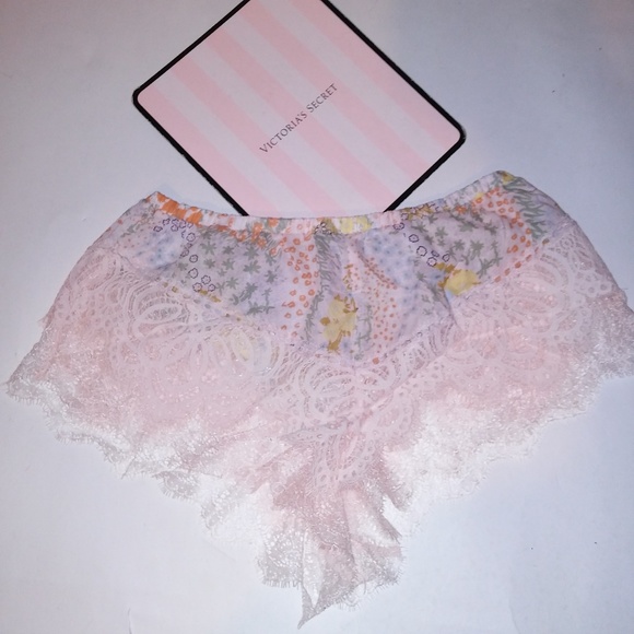 Victoria Secret Sleep Shorts - Picture 5 of 5